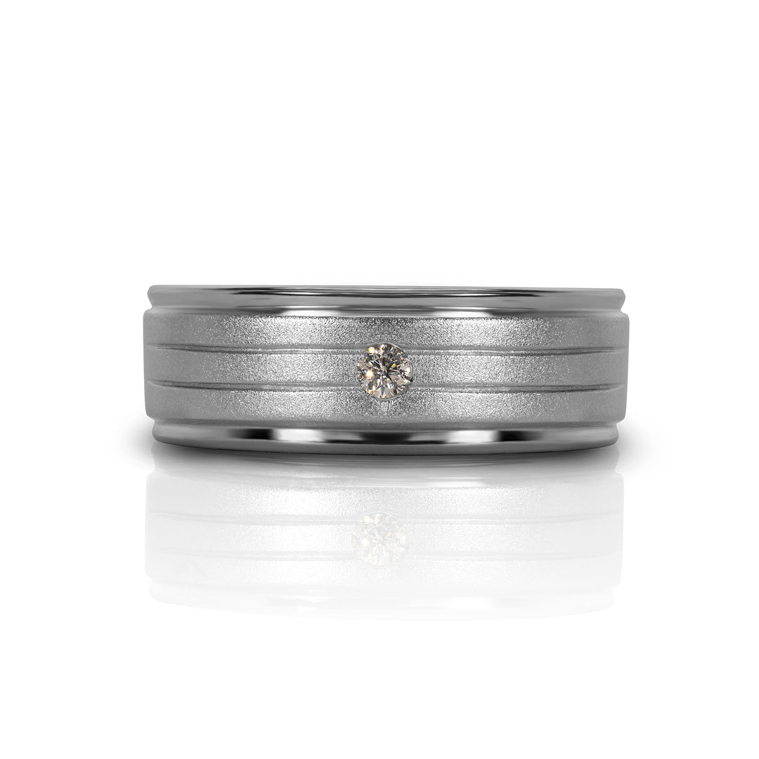 Men’s 925 sterling silver wedding band with 5-cent organic diamond