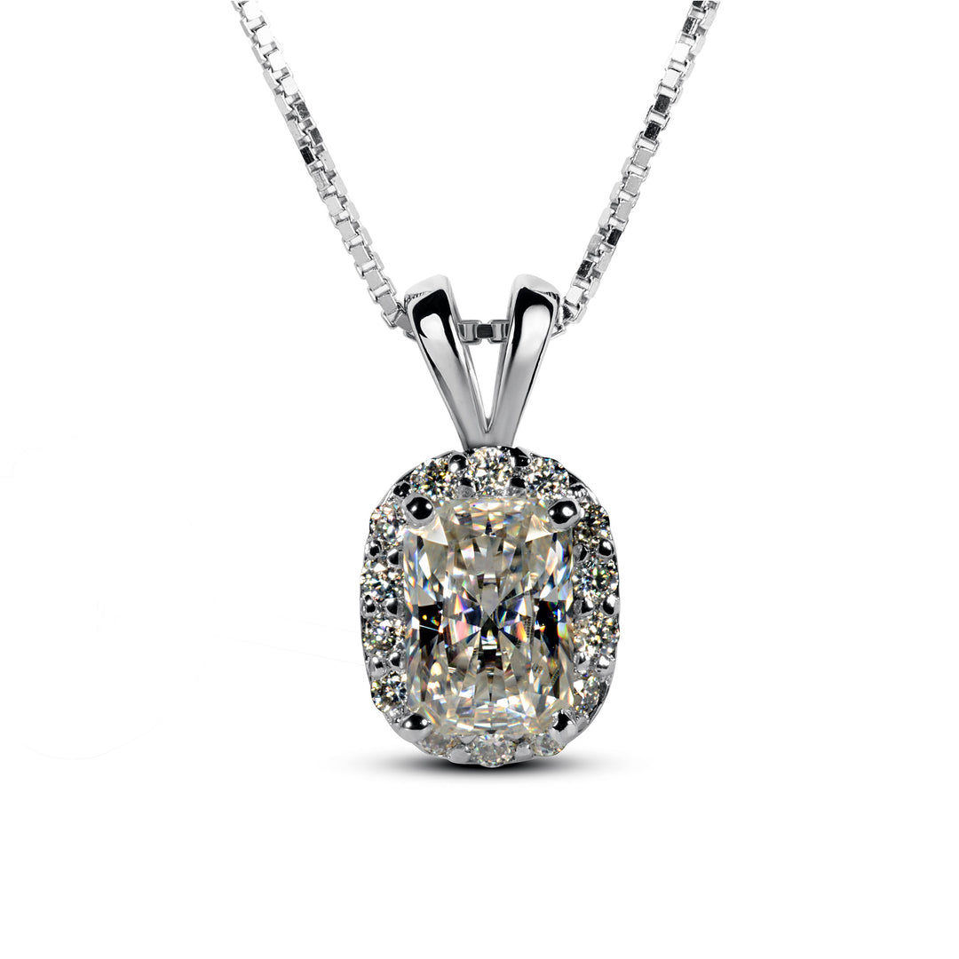 Buy oval cut moissanite diamond pendant in Pakistan
