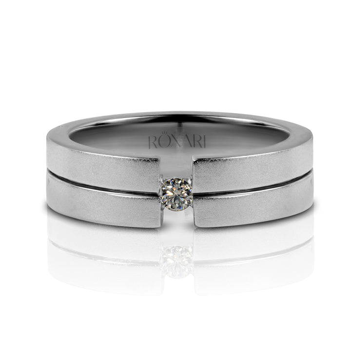 Buy Mossanite Diamond band in Pakistan 