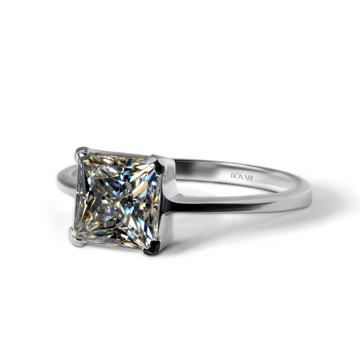 Princess cut Moissanite diamond ring