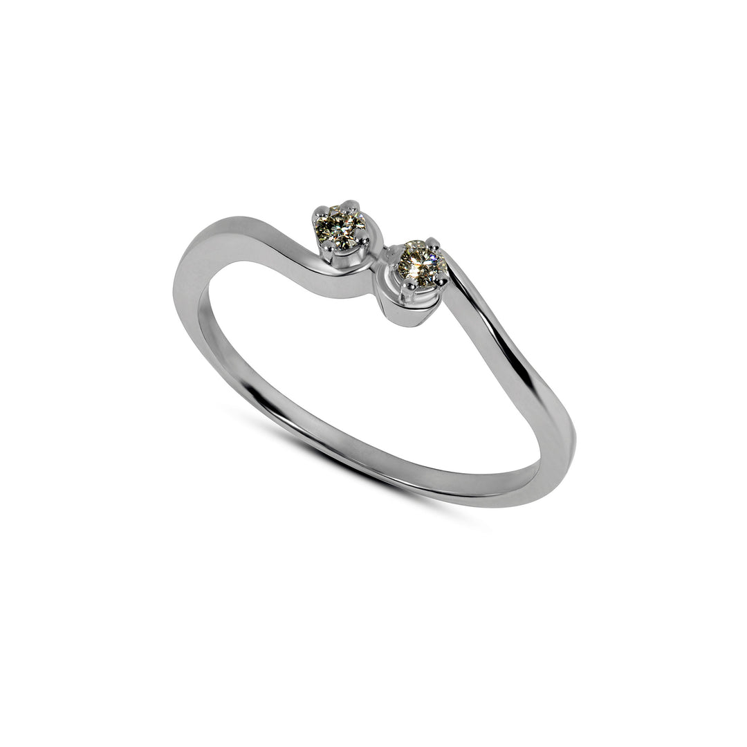 Moissanite diamond ring