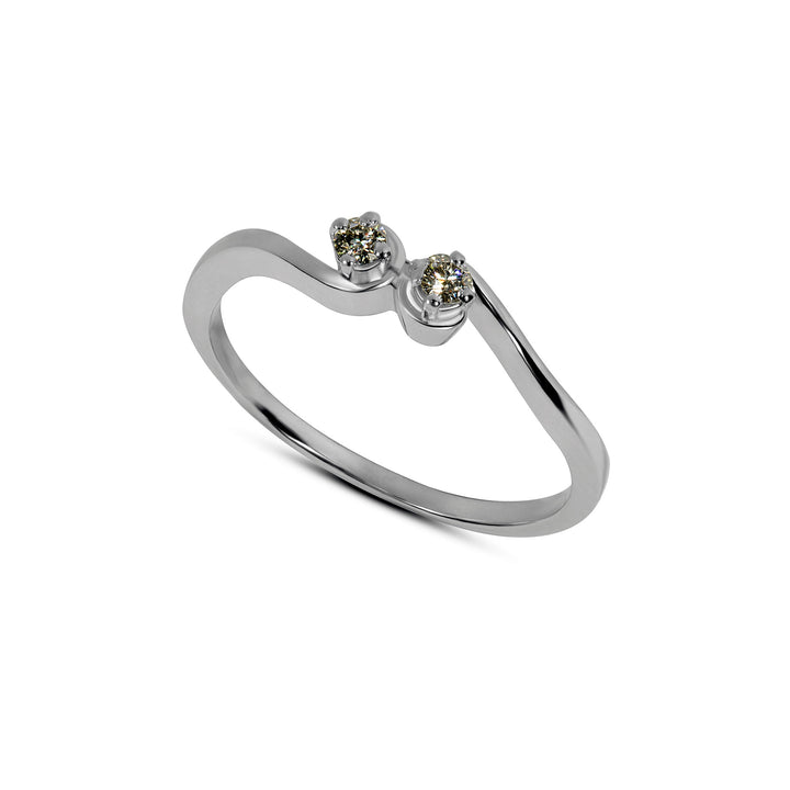 Moissanite diamond ring