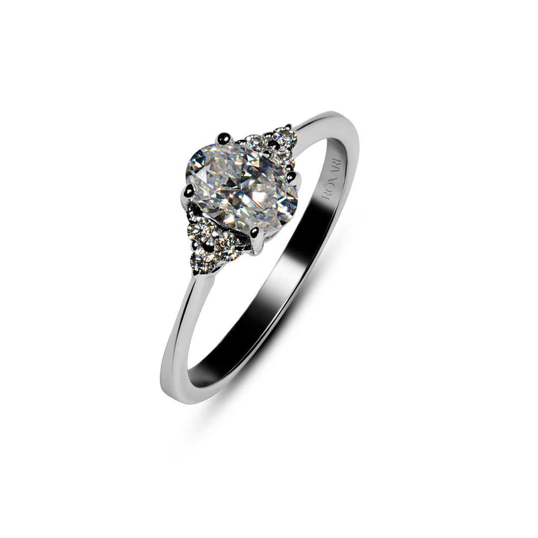 1  Carat Moissanite Diamond Lustrous Ovalé Ring in Pakistan 