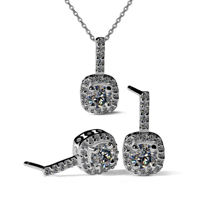 Moissanite diamond pendant set