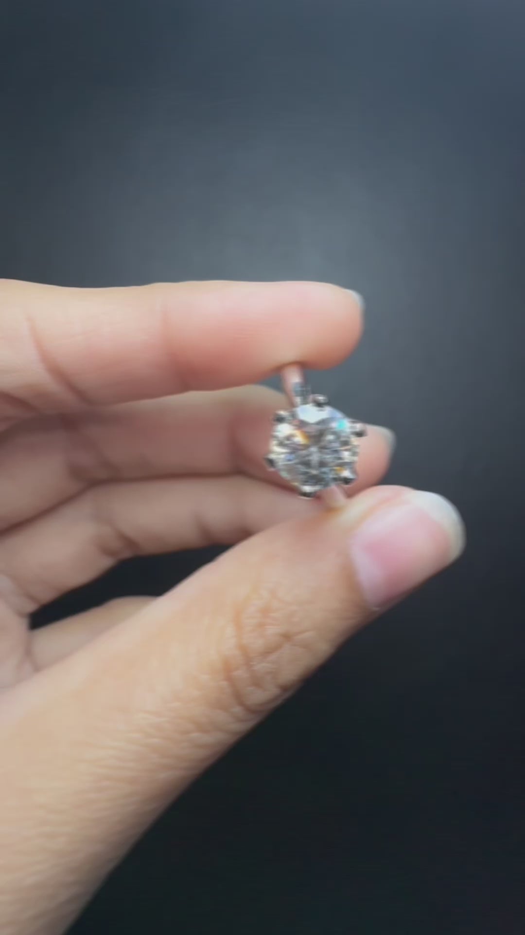 3 Carat Moissanite Diamond Lustra Ring