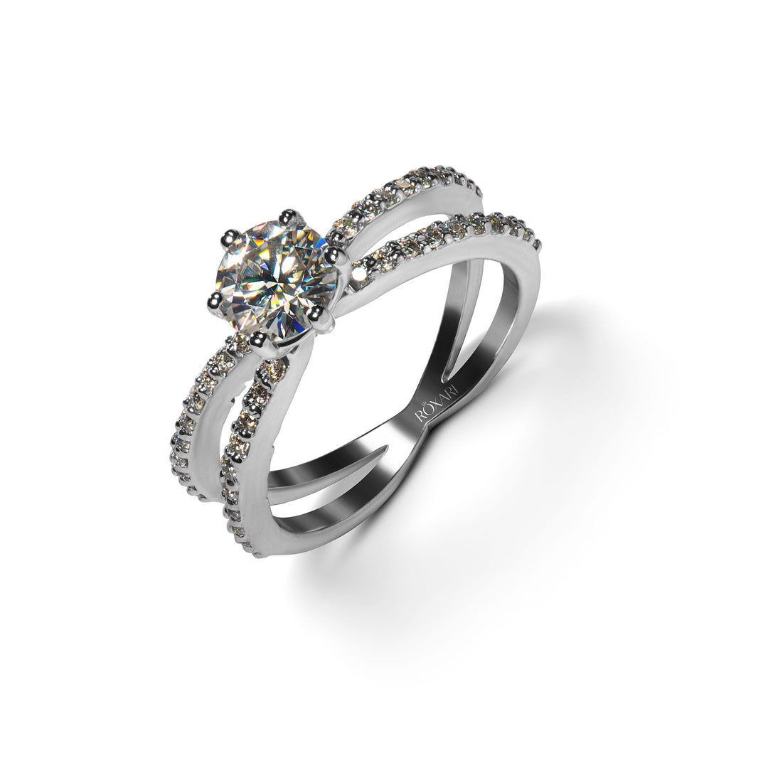 Moissanite diamond ring for women